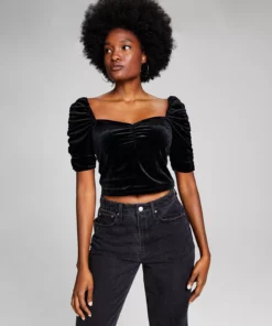 And Now This Women's Velvet Ruched-Sleeve Crop Top