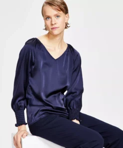 Bar III Women's Long-Sleeve V-Neck Blouse, Created For Macy's -CeCe cloth-shop 23033317 fpx